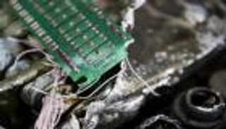 رفض لمبادرات السلام.. الحوثي يرد على "دعوات الحوار" بـ"تصعيد الإرهاب"