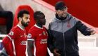 قبل مباراة مصر والسنغال.. كلوب يقف على مسافة واحدة بين صلاح وماني