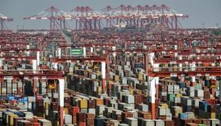 عولمة السلع.. نظرة للخلف بسبب أزمة سلاسل الإمدادات