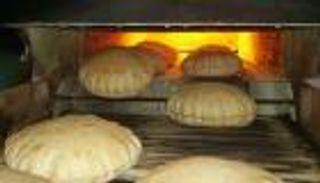 هل يرفع الأردن أسعار الخبز؟.. الحكومة تطمئن المواطن 