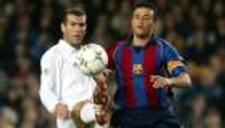 منهم زيدان.. 5 نجوم شجعوا فريقا في الكلاسيكو ولعبوا للآخر