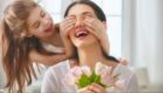 أغاني عيد الأم 2022.. أجمل هدية لـ"نبع الحنان" (فيديو)