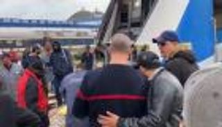 عشرات الجرحى جراء تصادم قطارين في تونس (فيديو)