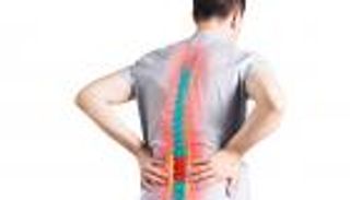 إنفوجراف.. كل ما تريد معرفته عن الانزلاق الغضروفي