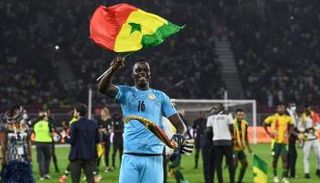 إدواردو ميندي أفضل حارس مرمى في العالم