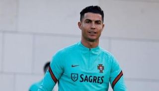 كريستيانو رونالدو في مران منتخب البرتغال