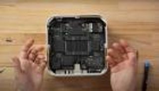 فيديو لعملية تفكيك جهاز Mac Studio.. اكتشف مفاجأة أبل