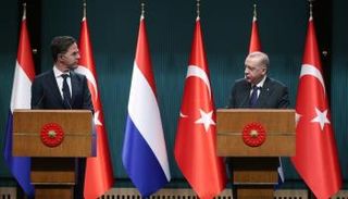 أردوغان ورئيس الوزراء الهولندي خلال المؤتمر الصحفي
