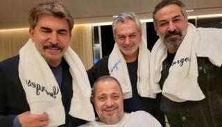 صورة تجمع جورج وسوف مع عابد فهد وجهاد سعد وعبدالمنعم عمايري