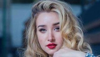 الفنانة المصرية هنا الزاهد 