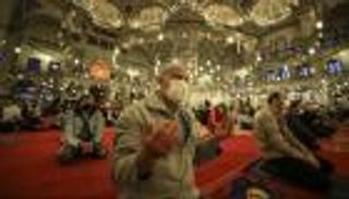 دعاء للميت في رمضان.. أفضل الأدعية للمتوفى بأكثر من صيغة