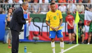 نيمار دا سيلفا نجم منتخب البرازيل