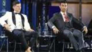 على خطى رونالدو.. عرض مغرٍ من برشلونة لضم ليفاندوفسكي