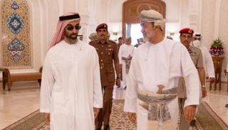سلطان عمان يستقبل طحنون بن زايد