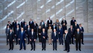 صورة جماعية لبايدن مع زعماء أوروبا في بروكسل