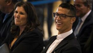 كريستيانو رونالدو ووالدته دولوريس أفيرو