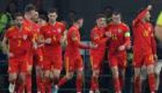 جاريث بيل يستفز جماهير ريال مدريد بهدفين خياليين (فيديو)