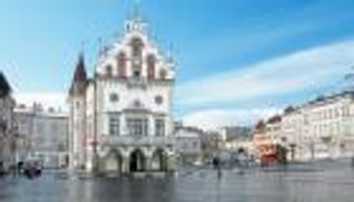 بايدن في مدينة الطهاة.. هل ترتب "رزيسو" البولندية أوراق الغرب؟