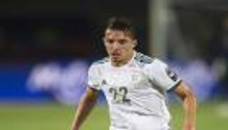 فيديو.. 3 رسائل نارية من بن ناصر قبل مباراة الجزائر ضد الكاميرون