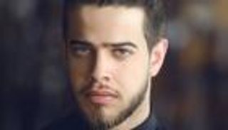 أدهم نابلسي يحصل على إجازة في أحكام تلاوة القرآن (صورة)