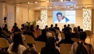 السيدة الأولى لناميبيا مونيكا جينجوس