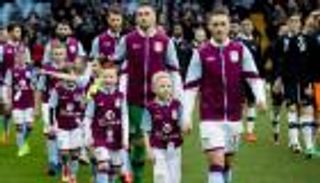 لماذا يصطحب اللاعبون أطفالا قبل مباريات كرة القدم؟