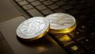 أسعار العملات الرقمية.. بيتكوين قرب 45 ألف دولار بدعم بوتين