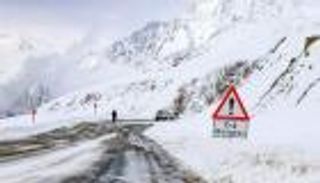 عواصف وانهيارات ثلجية في تركيا.. 27 ولاية "تحت التهديد"