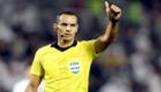 مصطفى غربال.. 5 معلومات عن حكم مباراة السنغال ومصر