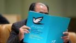 إيران تكمم أفواه الإصلاحيين.. حجب نوافذهم الإعلامية