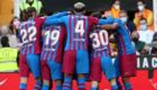 6 أندية تشعل صراع التعاقد مع هداف برشلونة