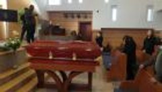 نجوم الفن يودعون عهدي صادق.. ومحمود حميدة في مقدمة الحضور (صور)