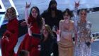 أكثر من 100 صورة لأبرز فساتين حفل أوسكار 2022.. مَن الأجمل؟