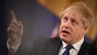 رئيس وزراء بريطانيا يتعهد بزيادة الضغط على روسيا