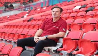 فرانك دي بور مدرب منتخب هولندا السابق