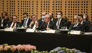 رئيس البرلمان التركي خلال مشاركته بالاجتماع