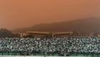 طقس غريب في الجزائر.. برودة وزوابع رملية