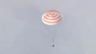 رغم حرب أوكرانيا.. رحلة تجمع 3 رواد فضاء من أمريكا وروسيا