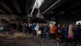 ثلاثية الأربعاء.. تهدئة روسية وإحباط أوكراني وطرد دبلوماسيين