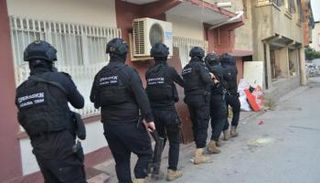 خلال مداهمة منازل المطلوبين