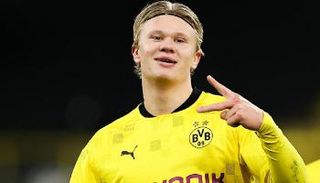 إيرلينج هالاند مهاجم دورتموند