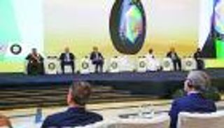 "فاقت التوقعات".. "التعاون الخليجي" يشيد بـ"المشاورات اليمنية"