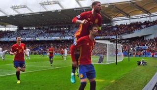 جيرارد بيكيه مع منتخب إسبانيا
