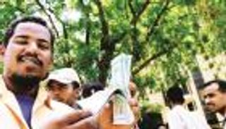 سعر الدولار اليوم في السودان الجمعة 1 أبريل 2022.. الجنيه يتراجع