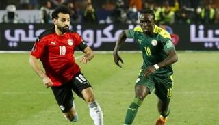 ساديو ماني مع محمد صلاح