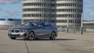 بي إم دبليو تكشف عن طرازها الكهربائي الجديد i3.. قوة ورفاهية