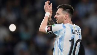 ليونيل ميسي قائد منتخب الأرجنتين