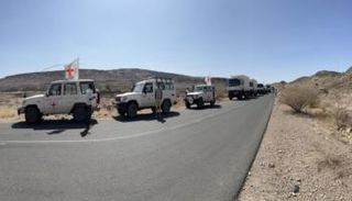 قافلة مساعدات تابعة للصليب الأحمر في طريقها لتجراي