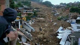 انهيارات طينية في ريو دي جانيرو البرازيلية