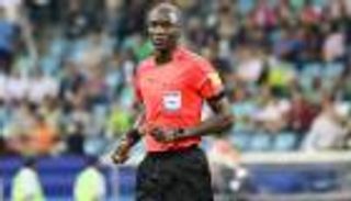 بعد مباراة الجزائر والكاميرون.. هل تعرض الحكم باكاري جاساما للقتل؟